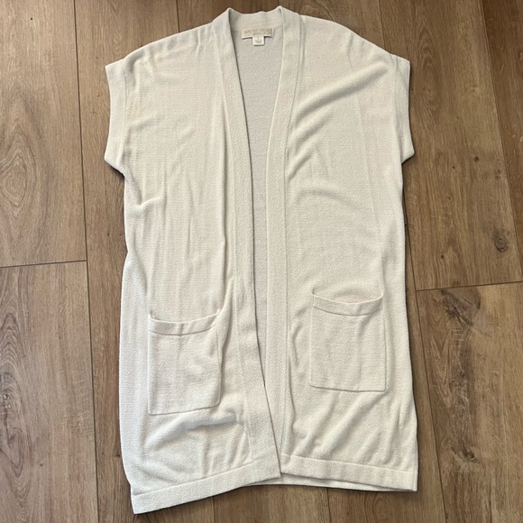 Barefoot Dreams Sweaters - Barefoot Dreams CozyChic Ultra Lite Sleeveless (cap sleeve) Cream Cardigan Small